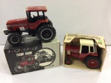Lot of 2 International Die Cast 1/16th Scale