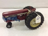 1/16th Scale McCormick Farmall Toy Tractor