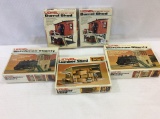Lot of 5 Lionel O & O27 Gauge Kits in Boxes