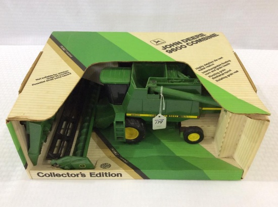 Ertl 1/28th Scale John Deere 9600 Combine-