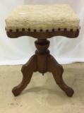 Wood Pedestal Upholstered Seat Organ