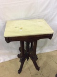 Sm. Walnut Victorian Lamp Table w/