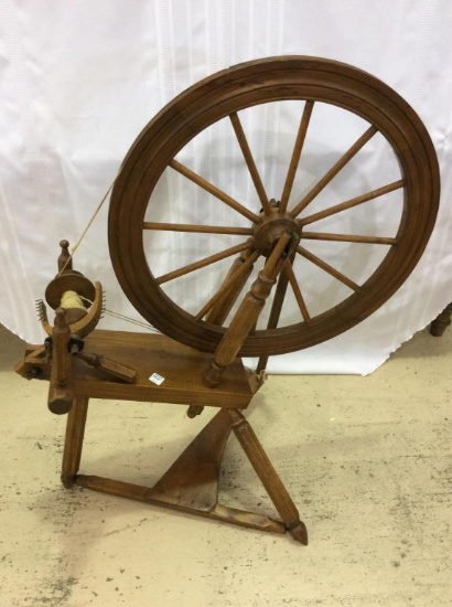 Very Nice Antique Spinning Wheel