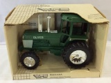 White Farm Equipment 1/16th Scale Tractor-