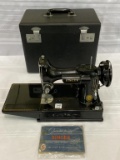 Very Nice Singer Featherweight #221 Sewing Machine