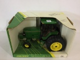 John Deere 7800 Row Crop Tractor w/ Duals