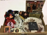 Group of Elvis Collectibles Including Plates,