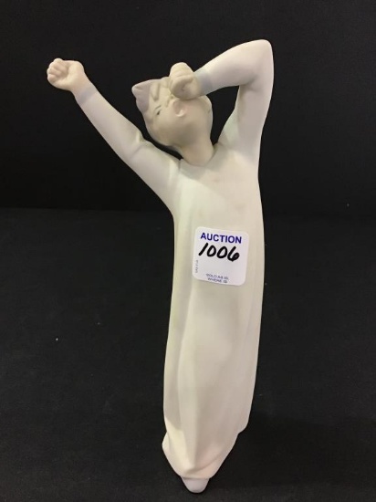 Lladro Figurine (8 1/2 Inches Tall)
