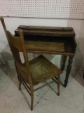 Sm. Spinet Style Wood Desk w/ Pressed