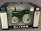 Oliver Highly Detailed 1950 Tractor w/ Tierra