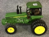 Ertl John Deere Tractor