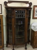 Very Nice Oak Antique Claw Foot Leaded Glass
