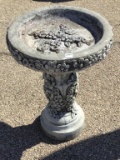 Sm. Heavy Cement Bird Bath (Sm. Hairline