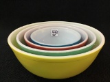 Lot of 4 Pyrex Nesting Mixing Bowls