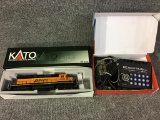 Lot of 2 Including Kato HO Scale BNSF