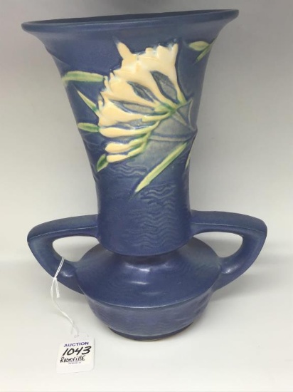 Roseville Freesia #124-9 Inch Vase