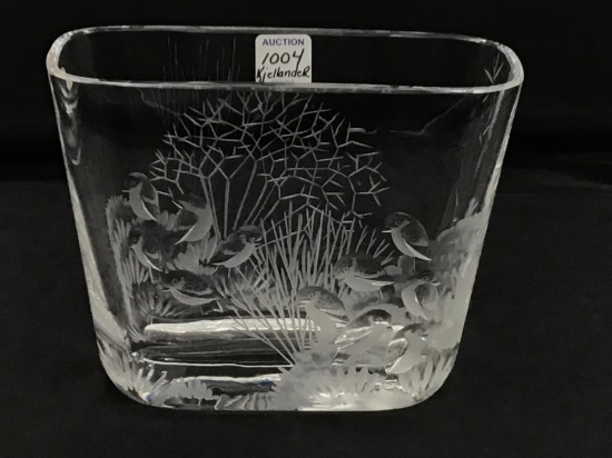 Very Nice Heavy Etched Bird Design Glass