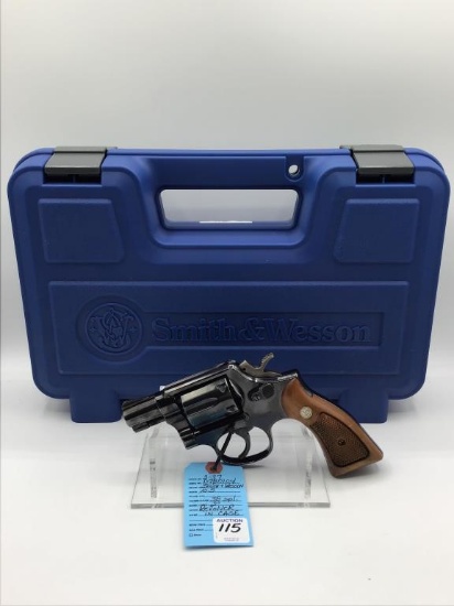 Smith & Wesson Model 10-5 38 Special