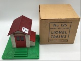 Lionel #125 Whistling Station w/ Box