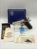 Smith & Wesson Model 459 9 MM Pistol