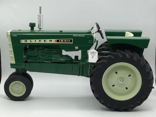 1/8th Scale Toy Oliver 1850 Diesel Tractor