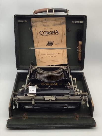 Sm. Corona Typewriter in Case w/ Booklet
