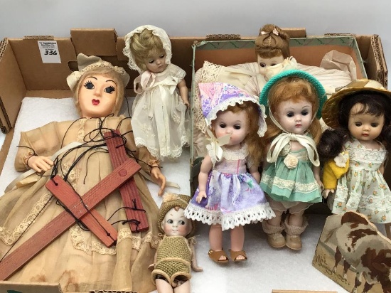 Group of Vintage Dolls Includng