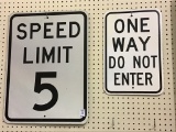 Lot of 2 Metal Signs Including Speed Limit