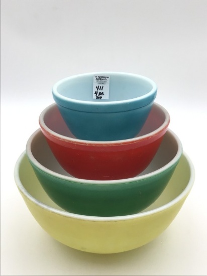 Vintage Pyrex Set of 4 Primary Color Mixing