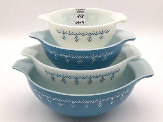Vintage Pyrex Set of 4 Cinderella Mixing Bowls-