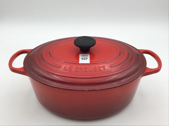 Le Creuset Cast Iron Oval Dutch Oven w/ Lid