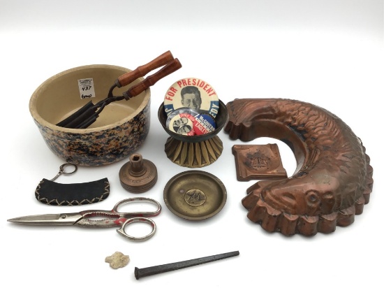 Group of Primitives Including Spatterware