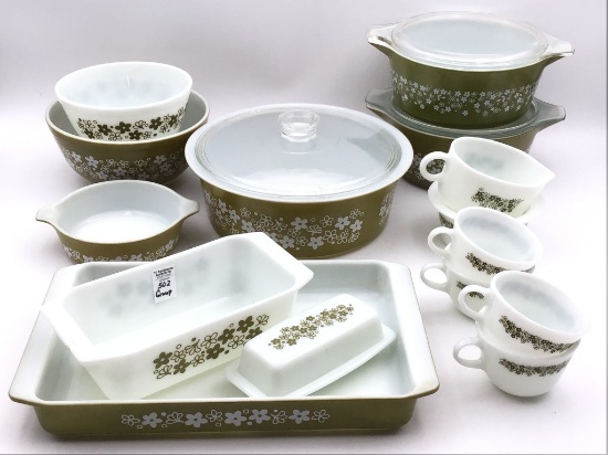Lg. Set of Vintage Pyrex in Spring Blossom