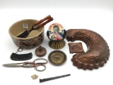Group of Primitives Including Spatterware