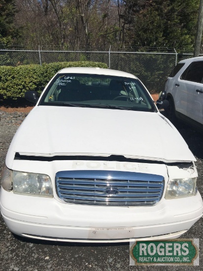 2010, FORD, CROWN VICTORIA, FULL SIZE SEDAN, 2FABP7BV4AX135612, 124403 miles, SALVAGE TITLE