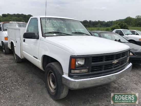 2000 CHEVROLET 2500 UTILITY