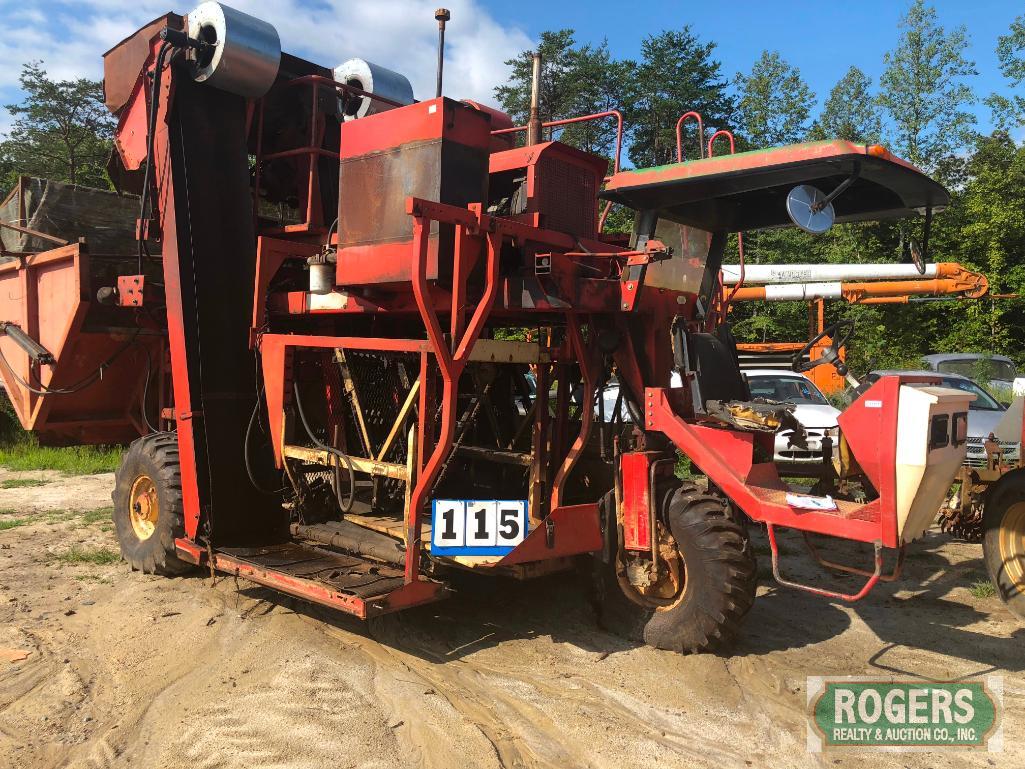DeCloet Tobacco Harvester w/ Delugger Heads