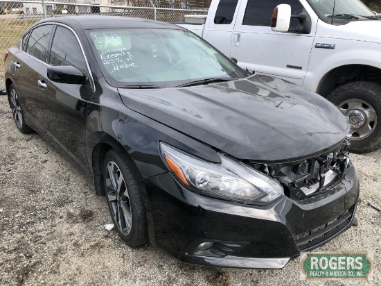 2017 Nissan Altima-WRECKED