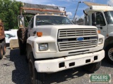 1989 FORD F800