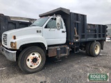 2002 - CHEVROLET -70 SCOW DUMP