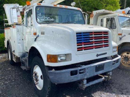 1999 INTERNATIONAL BUCKET TRUCK