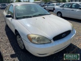 2005 FORD MID SIZE SEDAN