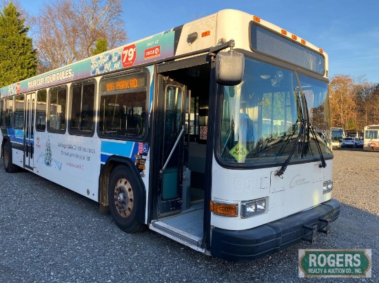 2004 GILLIG LOW FLOOR BUS