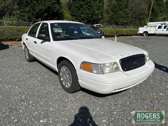 2011 FORD CROWN VICTORIA