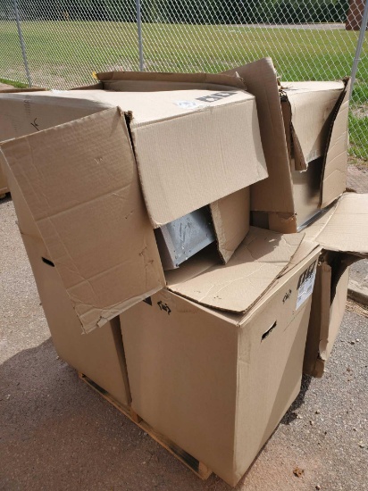 Pallet of 6 water fountains