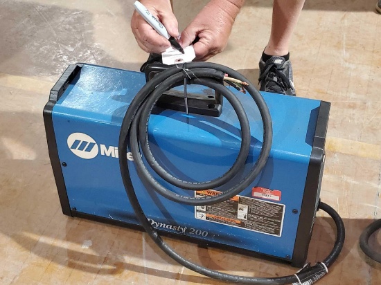 Miller dynasty 200 welder