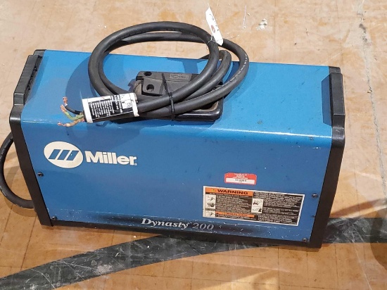 Miller dynasty 200 welder