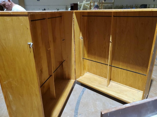 Folding rolling cabinet