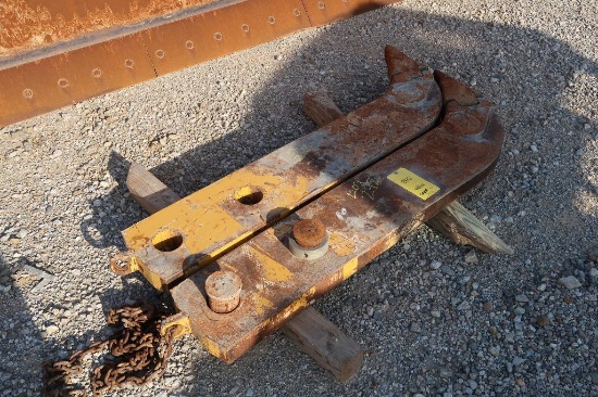 LOT: (2) Ripper Teeth for Crawler Tractor
