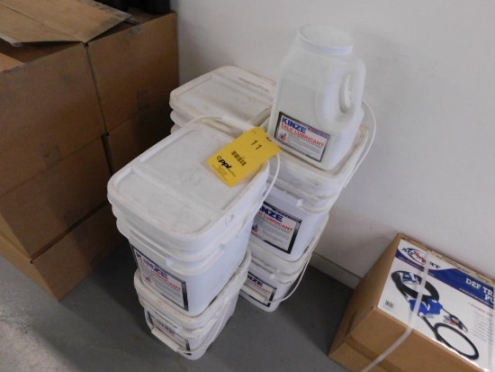 LOT: (6) 30 lb. Tubs of Kinze Talc Lubricant